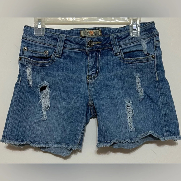 YMI distressed cutoff jean shorts. Size 5 - Picture 1 of 6